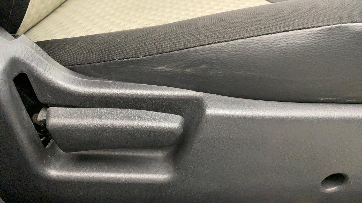 2021 Maruti Alto VXI PLUS, Petrol, Manual, 31,635 km, Driver Side Adjustment Panel