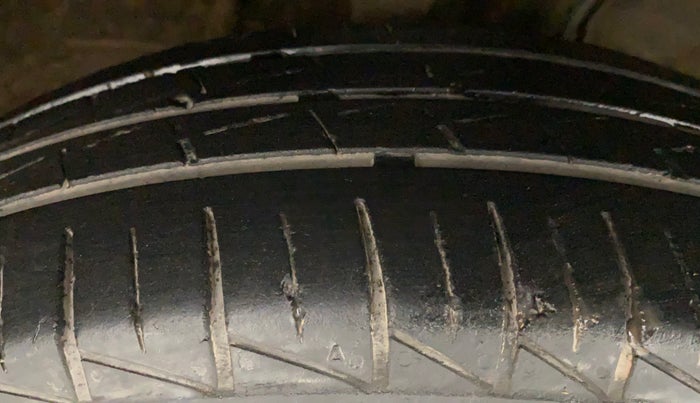 2021 Maruti Alto VXI PLUS, Petrol, Manual, 31,635 km, Right Front Tyre Tread
