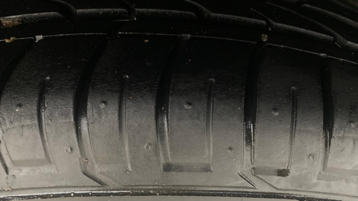 2017 Hyundai Creta SX PLUS AT 1.6 PETROL, Petrol, Automatic, 1,27,777 km, Left Rear Tyre Tread
