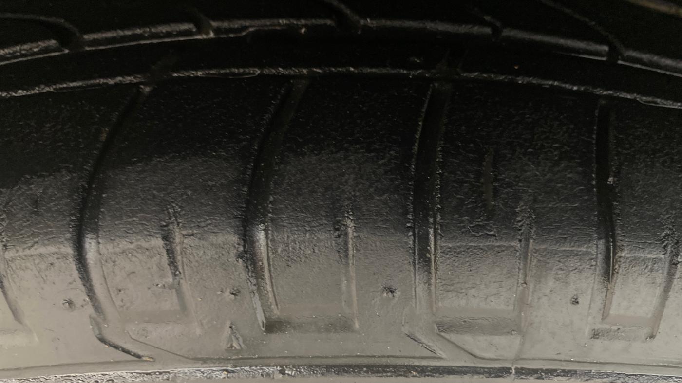 2017 Hyundai Creta SX PLUS AT 1.6 PETROL, Petrol, Automatic, 1,27,777 km, Left Front Tyre Tread