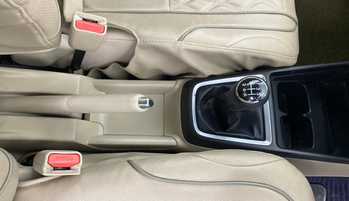 2017 Maruti Dzire ZDI, Diesel, Manual, 79,469 km, Gear Lever