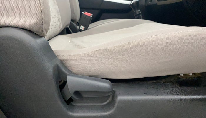 2015 Maruti Wagon R 1.0 VXI, Petrol, Manual, 63,825 km, Driver Side Adjustment Panel