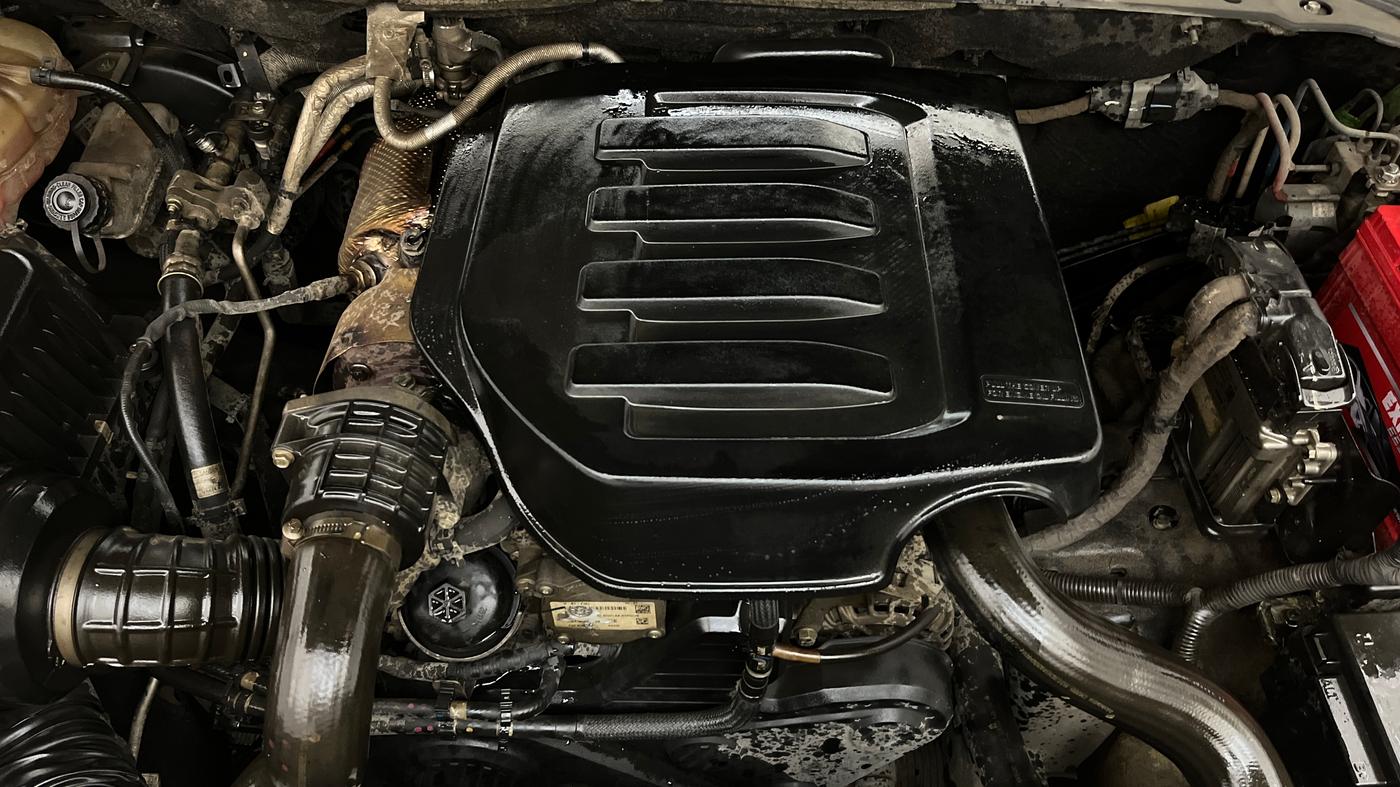2023 Mahindra SCORPIO-N Z8 L DIESEL AT 2WD 6 STR, Diesel, Automatic, 1,18,649 km, Engine View
