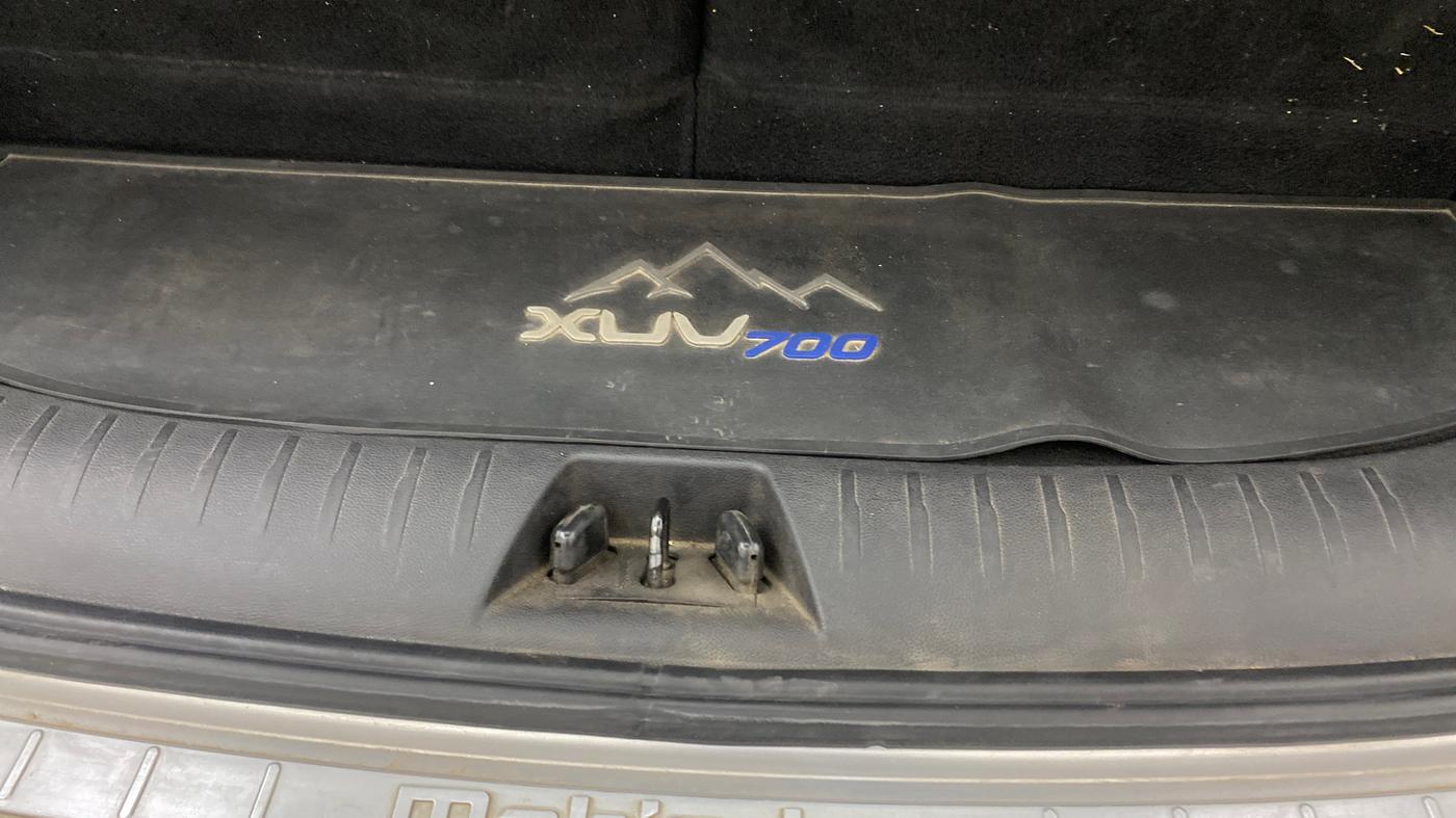 2022 Mahindra XUV700 AX 7 LUXURY P AT 7 STR, Petrol, Automatic, 1,43,645 km, Boot Inside