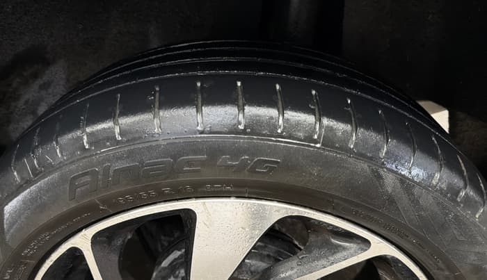 2021 Toyota Glanza V CVT, Petrol, Automatic, 33,834 km, Left Rear Tyre Tread