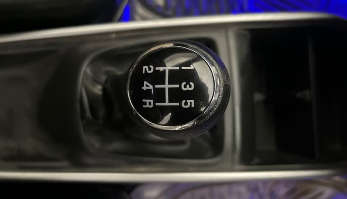 2016 Maruti Baleno DELTA PETROL 1.2, Petrol, Manual, 38,127 km, Gear Lever