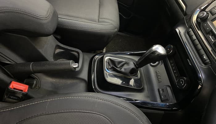 2017 Tata Hexa XTA 4X2 7 STR, Diesel, Automatic, 1,28,376 km, Gear Lever