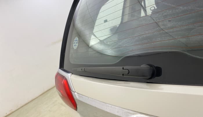 2017 Tata Hexa XTA 4X2 7 STR, Diesel, Automatic, 1,28,376 km, Rear Wiper