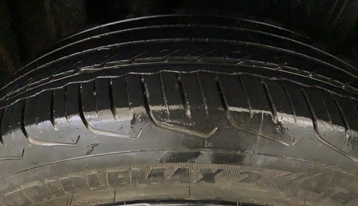 2023 Maruti FRONX DELTA PLUS 1.2L AGS, Petrol, Automatic, 25,706 km, Right Rear Tyre Tread