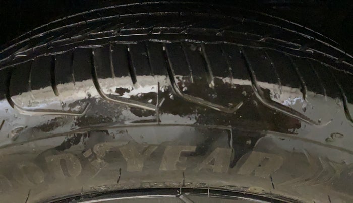 2023 Maruti FRONX DELTA PLUS 1.2L AGS, Petrol, Automatic, 25,706 km, Right Front Tyre Tread