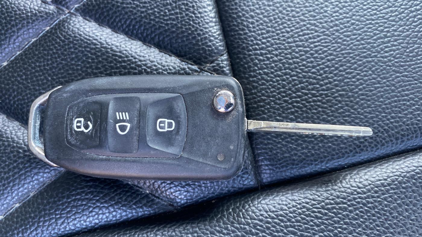 2020 Tata Tiago XZ PETROL, Petrol, Manual, 92,883 km, Key Close Up