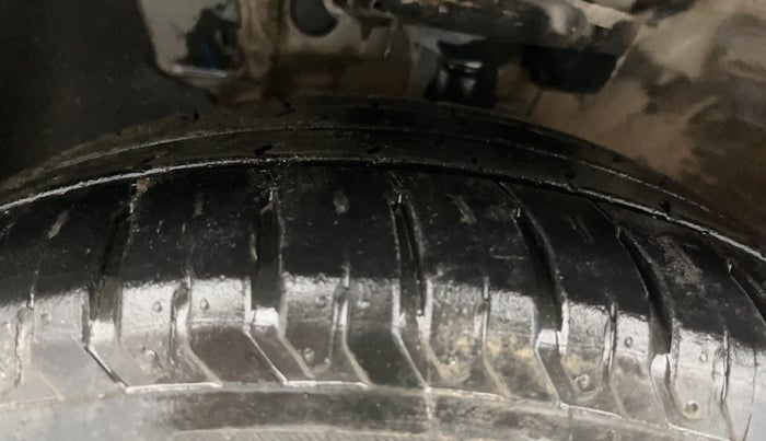 2019 Hyundai Verna 1.6 VTVT SX, Petrol, Manual, 75,966 km, Left Front Tyre Tread