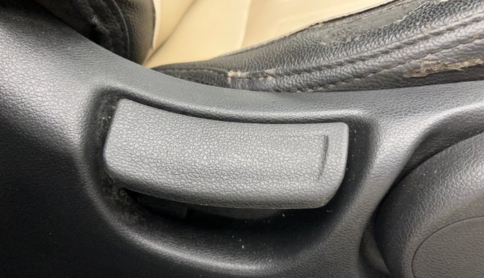 2019 Hyundai Verna 1.6 VTVT SX, Petrol, Manual, 75,966 km, Driver Side Adjustment Panel