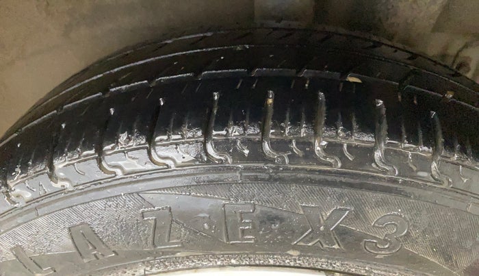 2015 Hyundai Grand i10 ASTA AT 1.2 KAPPA VTVT, Petrol, Automatic, 81,100 km, Left Rear Tyre Tread