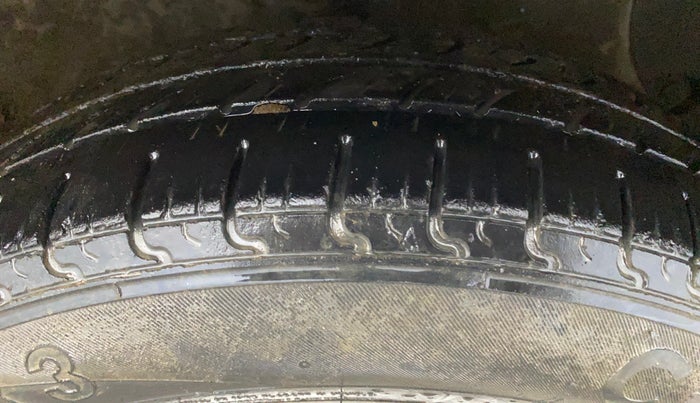 2015 Hyundai Grand i10 ASTA AT 1.2 KAPPA VTVT, Petrol, Automatic, 81,100 km, Right Front Tyre Tread