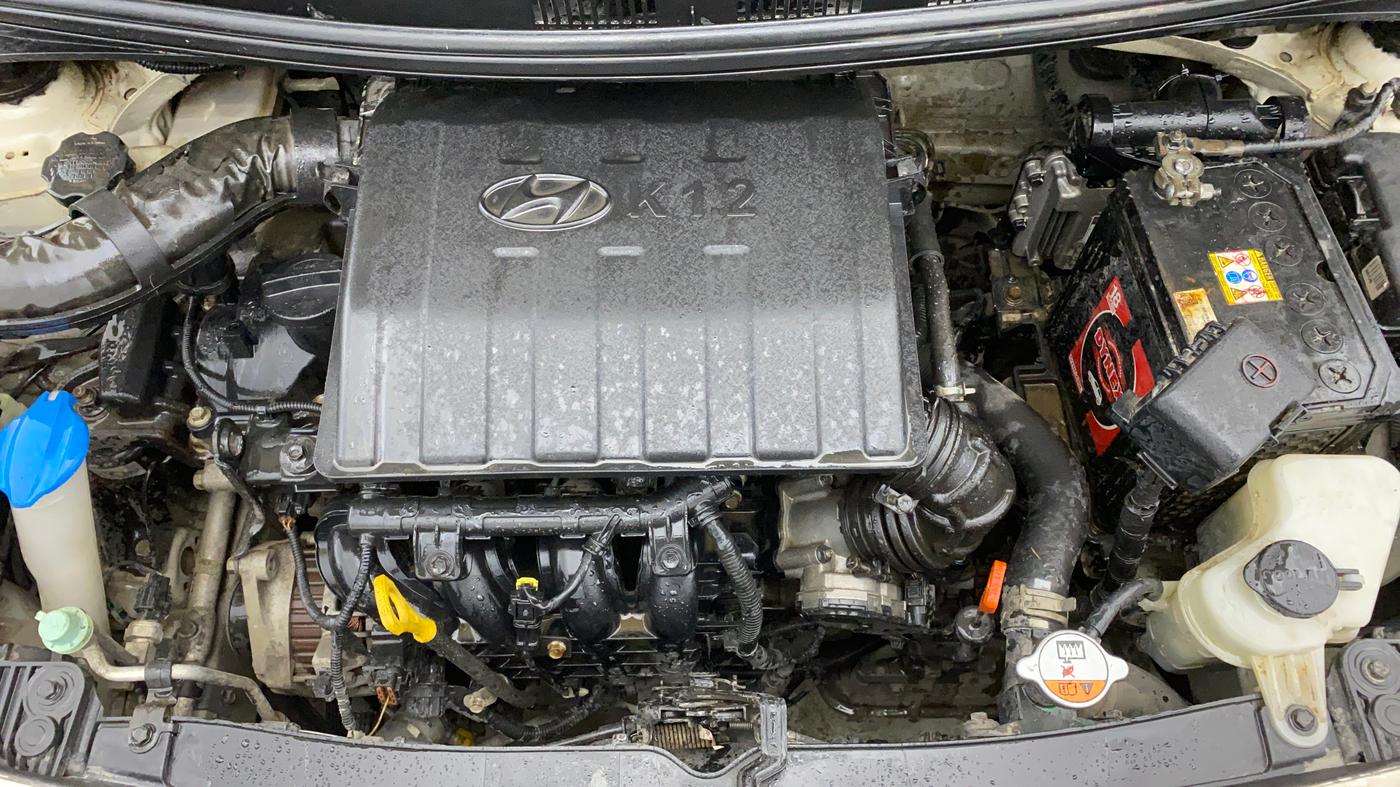2015 Hyundai Grand i10 ASTA AT 1.2 KAPPA VTVT, Petrol, Automatic, 81,158 km, Engine View