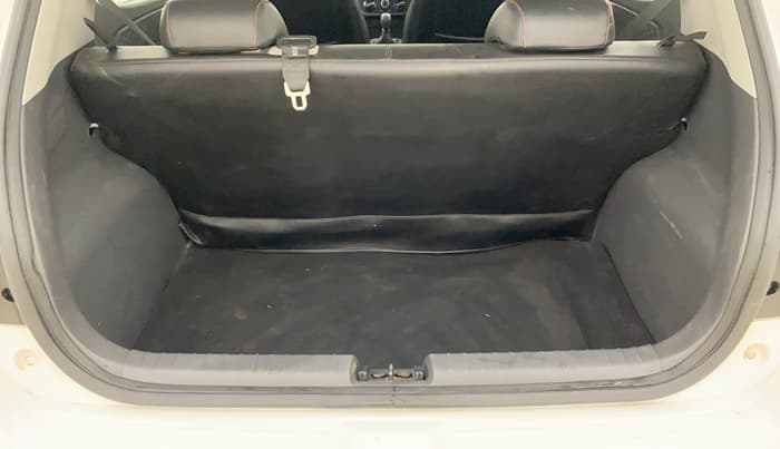 2023 Hyundai GRAND I10 NIOS ERA 1.2 KAPPA VTVT, Petrol, Manual, 29,349 km, Boot Inside