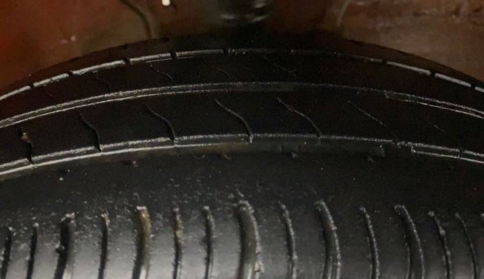 2020 Maruti S PRESSO VXI, Petrol, Manual, 39,608 km, Right Front Tyre Tread