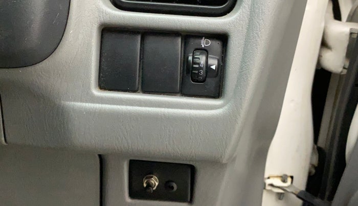 2014 Maruti Alto K10 VXI, Petrol, Manual, 81,896 km, Dashboard - Headlight height adjustment not working