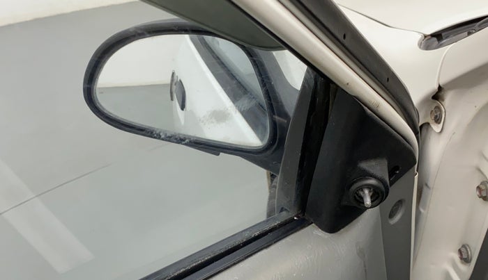 2014 Maruti Alto K10 VXI, Petrol, Manual, 81,896 km, Left rear-view mirror - ORVM knob broken and not working