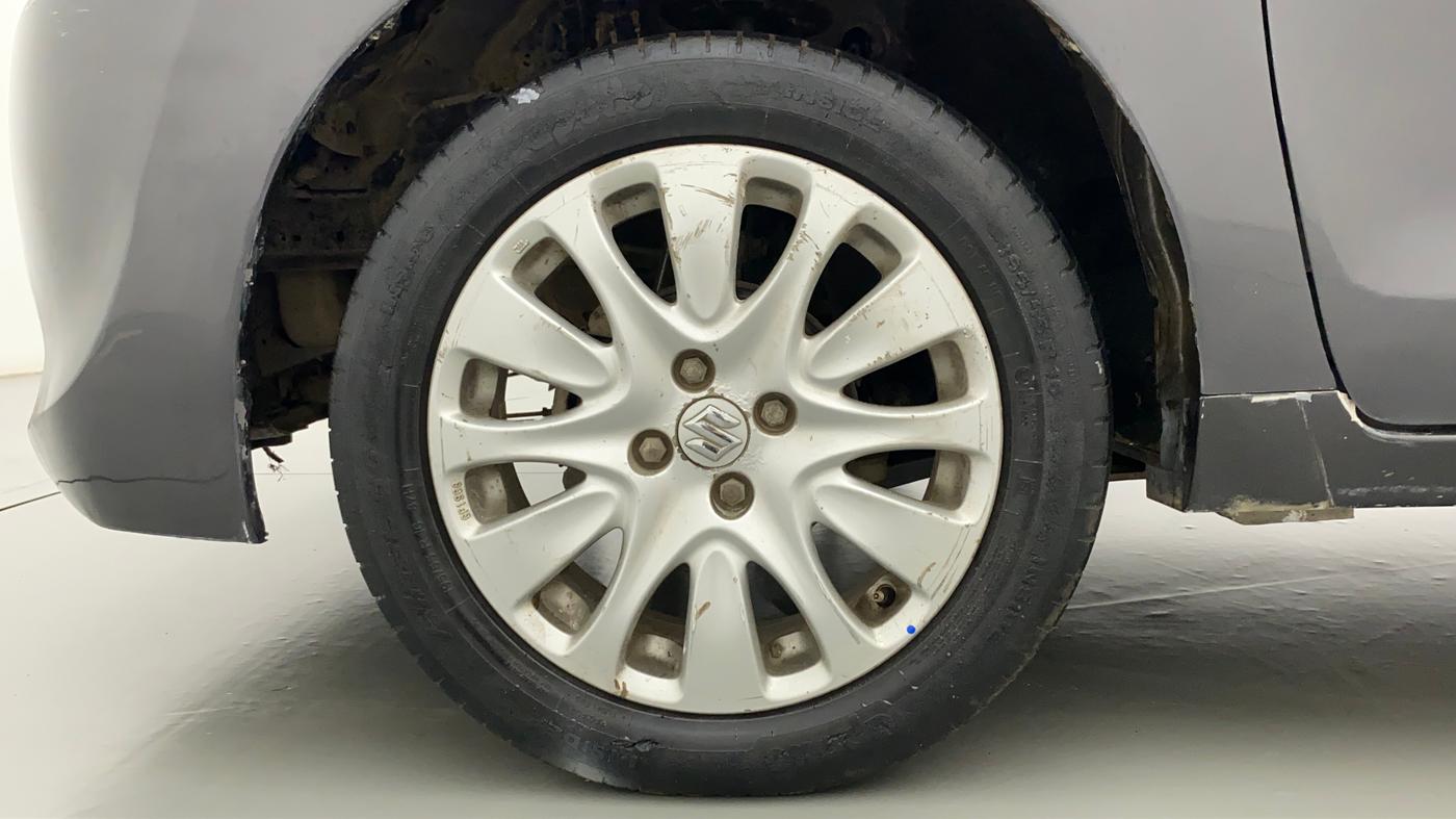 2015 Maruti Baleno ALPHA PETROL 1.2, Petrol, Manual, 76,625 km, Left Front Wheel