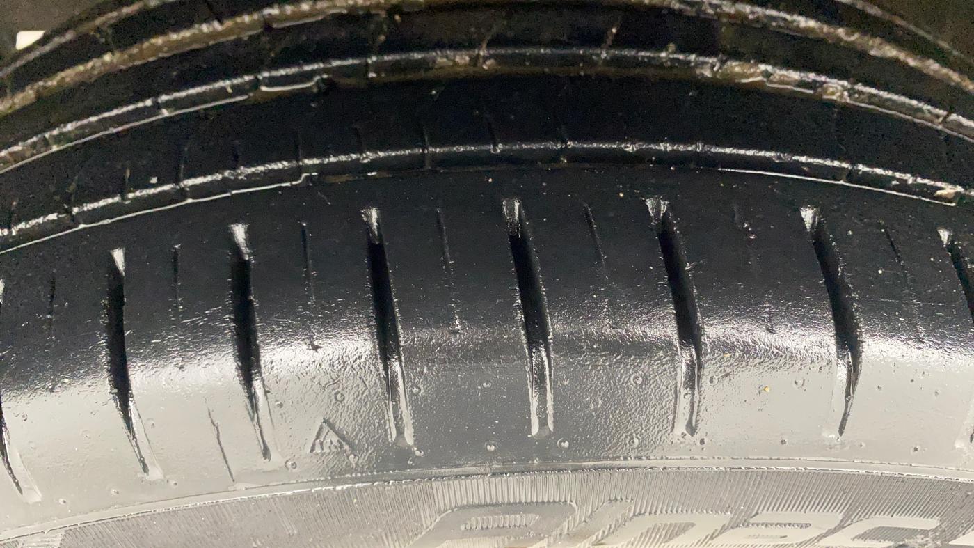 2021 Maruti Baleno ALPHA PETROL 1.2, Petrol, Manual, 37,793 km, Left Front Tyre Tread