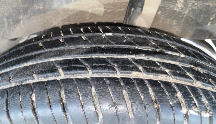 2017 Datsun Redi Go T (O), Petrol, Manual, 82,524 km, Left Rear Tyre Tread