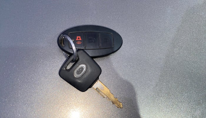 2017 Datsun Redi Go T (O), Petrol, Manual, 82,524 km, Key Close Up