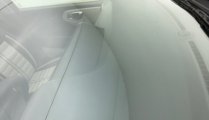 2021 Hyundai GRAND I10 NIOS SPORTZ 1.2 KAPPA VTVT CNG, CNG, Manual, 27,161 km, Front windshield - Minor spot on windshield
