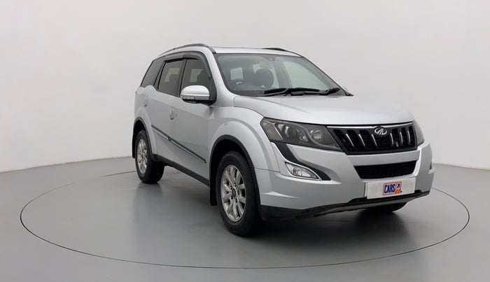 2018 Mahindra XUV500 W9, Diesel, Manual, 98,201 km, Right Front Diagonal