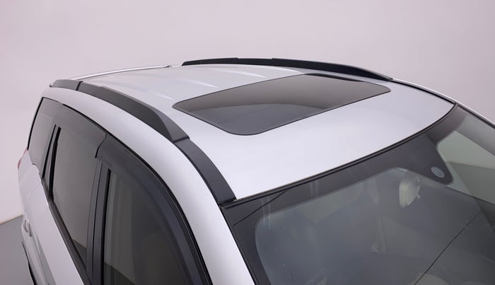 2018 Mahindra XUV500 W9, Diesel, Manual, 98,201 km, Roof