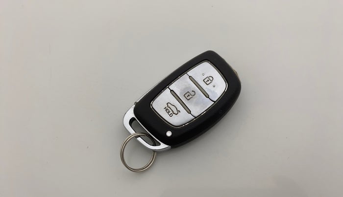 2014 Hyundai Grand i10 SPORTZ AT 1.2 KAPPA VTVT, Petrol, Automatic, 64,334 km, Key Close Up
