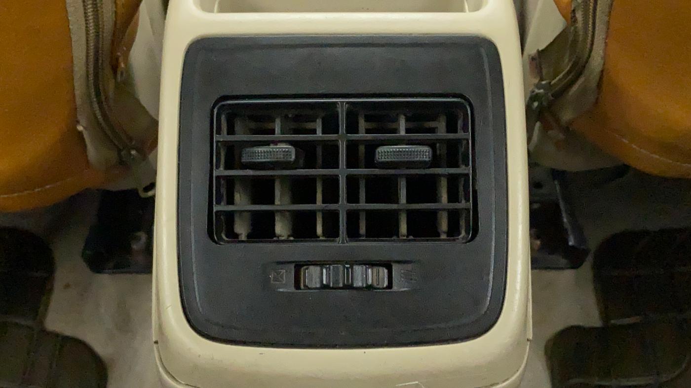2018 Maruti Dzire VDI, Diesel, Manual, 64,876 km, Rear AC Vents