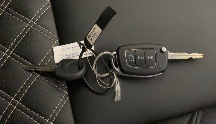 2021 Hyundai GRAND I10 NIOS SPORTZ 1.2 KAPPA VTVT, Petrol, Manual, 27,119 km, Key Close Up