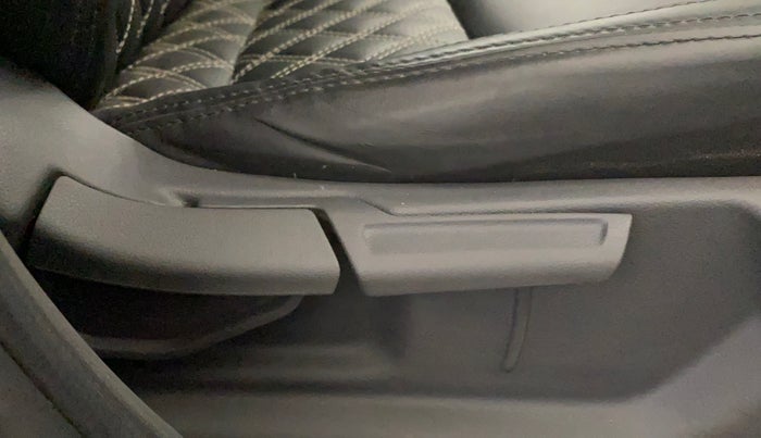 2021 Hyundai GRAND I10 NIOS SPORTZ 1.2 KAPPA VTVT, Petrol, Manual, 27,119 km, Driver Side Adjustment Panel