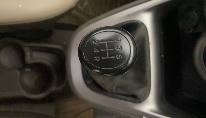 2015 Hyundai i10 MAGNA 1.1, Petrol, Manual, 47,411 km, Gear Lever