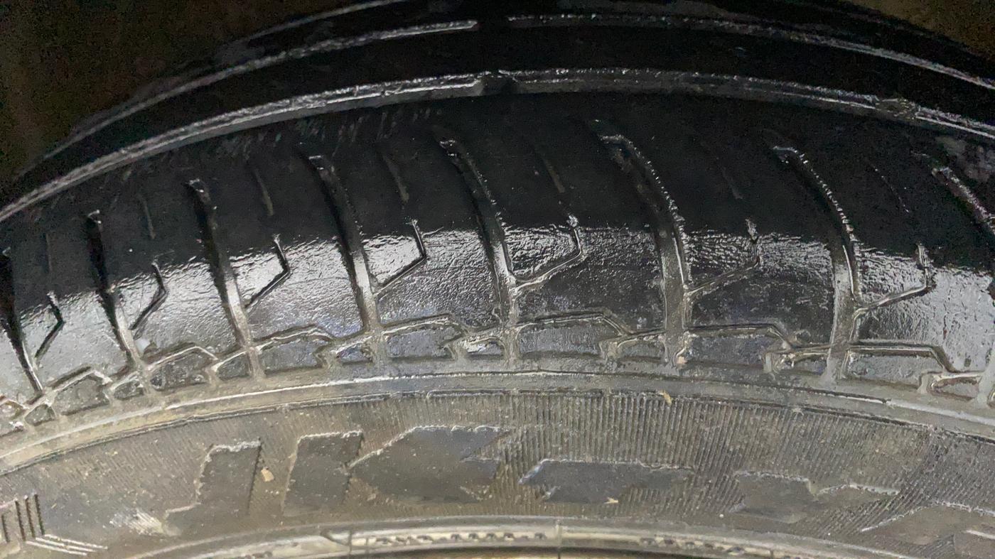 2023 Maruti Swift LXI, Petrol, Manual, 51,489 km, Right Front Tyre Tread