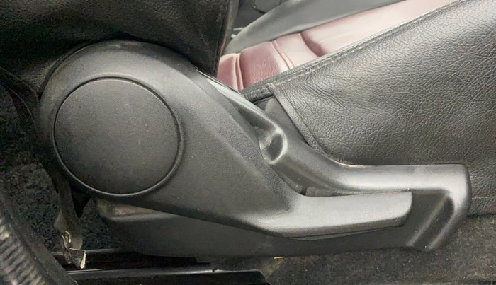 2023 Maruti Swift LXI, Petrol, Manual, 51,489 km, Driver Side Adjustment Panel