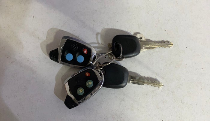 2023 Maruti Swift LXI, Petrol, Manual, 51,489 km, Key Close Up