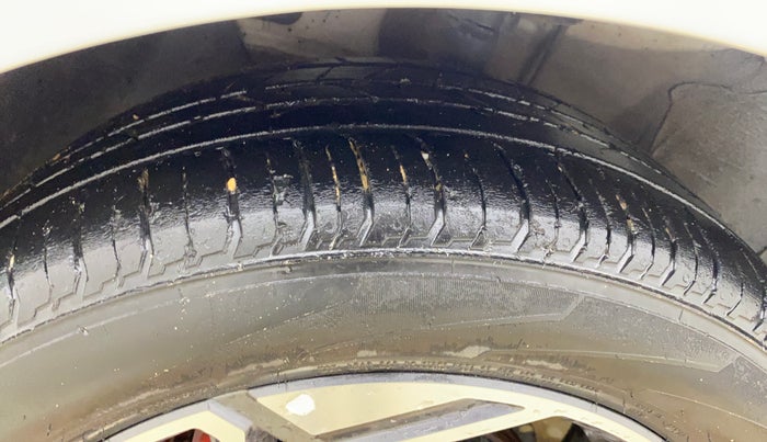 2023 Hyundai NEW I20 N LINE N8 1.0 TURBO DCT, Petrol, Automatic, 27,096 km, Left Front Tyre Tread