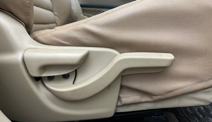 2015 Honda Brio S MT, Petrol, Manual, 82,523 km, Driver Side Adjustment Panel