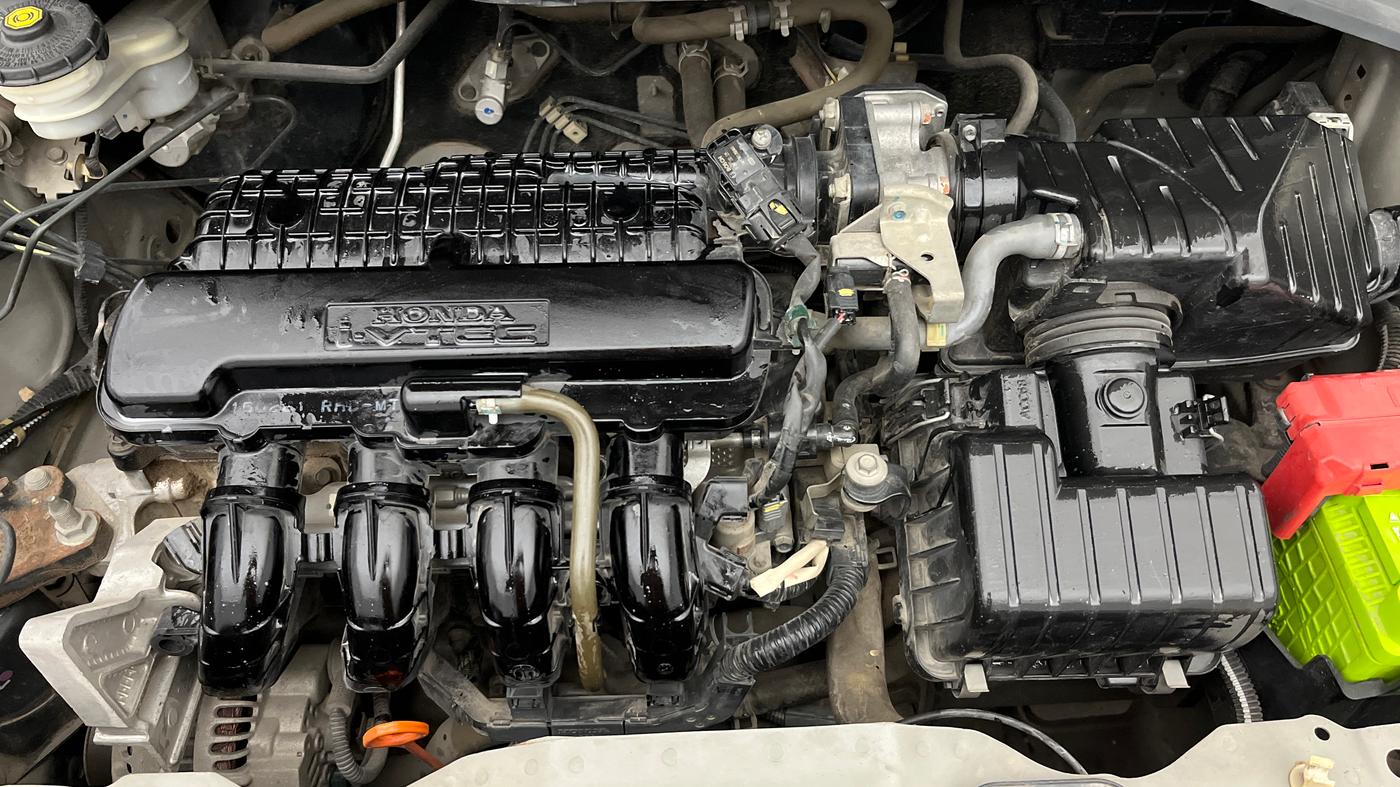 2015 Honda Brio S MT, Petrol, Manual, 82,308 km, Engine View