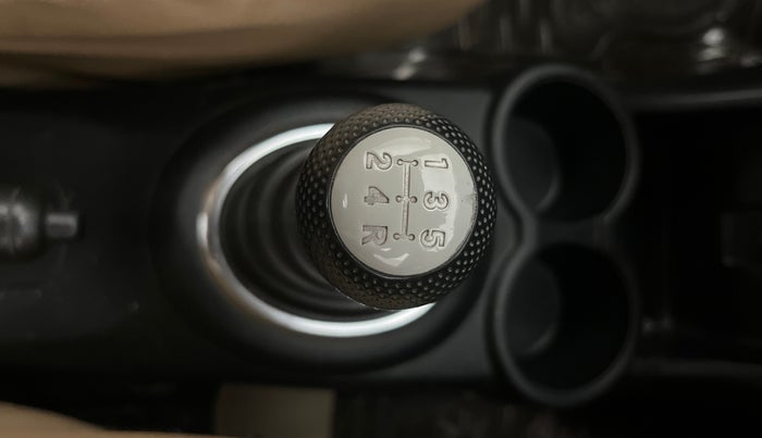 2015 Honda Brio S MT, Petrol, Manual, 82,523 km, Gear Lever