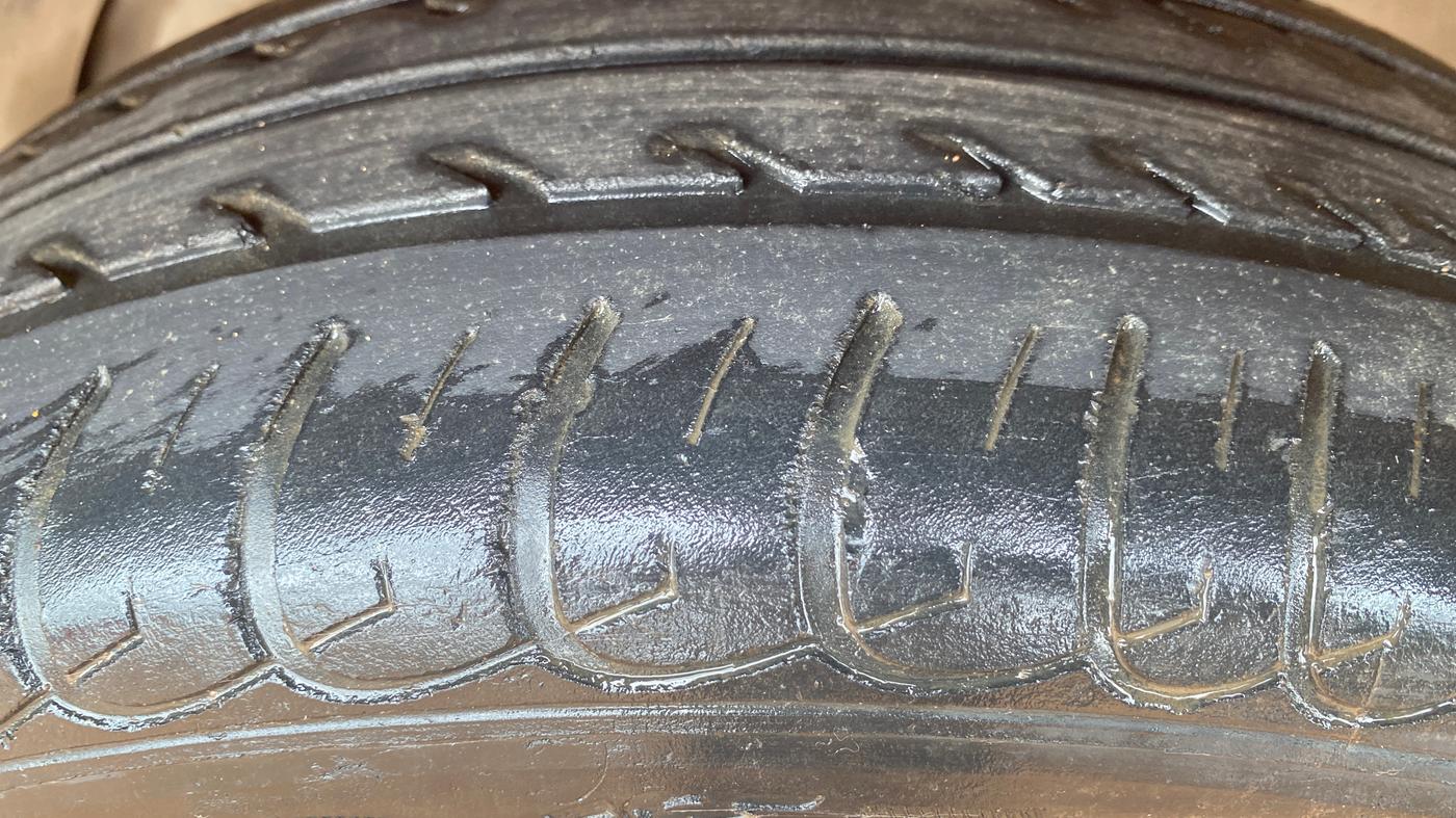 2017 Tata Tiago XZA PETROL, Petrol, Automatic, 25,078 km, Left Front Tyre Tread