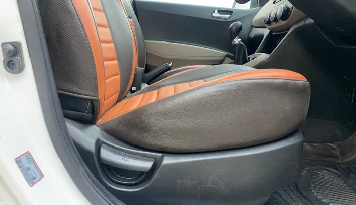 2019 Hyundai Grand i10 SPORTZ 1.2 KAPPA VTVT, Petrol, Manual, 45,648 km, Driver Side Adjustment Panel