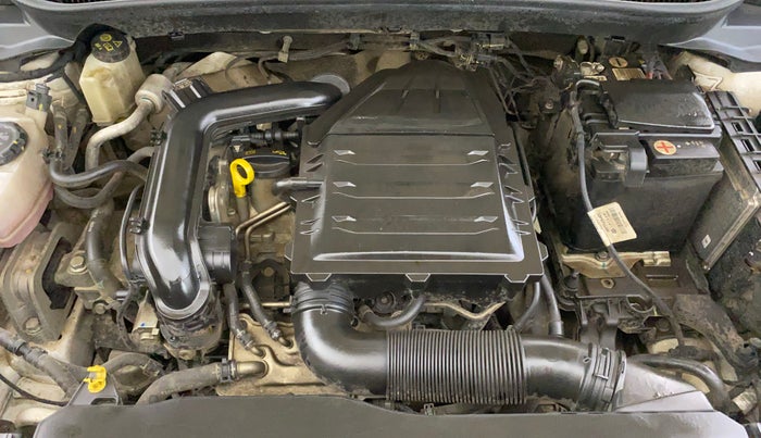 2022 Volkswagen TAIGUN TOPLINE 1.0 TSI MT, Petrol, Manual, 78,249 km, Engine View