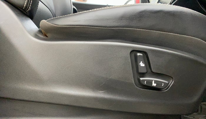 2020 MG HECTOR SHARP 2.0 DIESEL, Diesel, Manual, 77,127 km, Driver Side Adjustment Panel