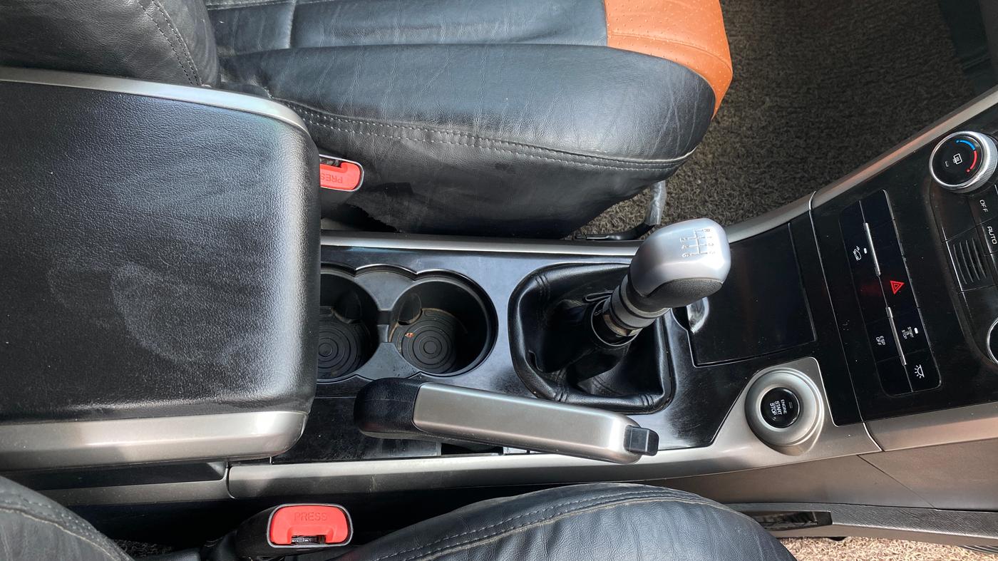 2021 Mahindra XUV500 W11, Diesel, Manual, 87,424 km, Gear Lever