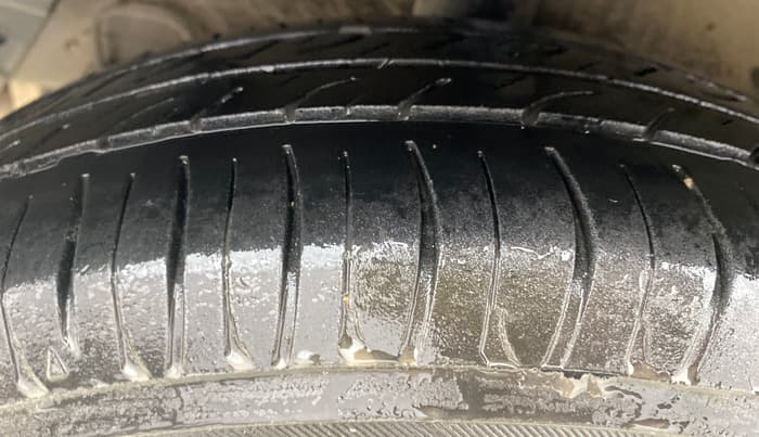 2017 Hyundai Grand i10 MAGNA 1.2 KAPPA VTVT, Petrol, Manual, 81,358 km, Right Rear Tyre Tread