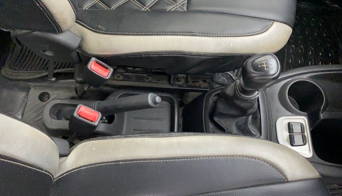 2018 Datsun Redi Go T (O), Petrol, Manual, 76,264 km, Gear Lever